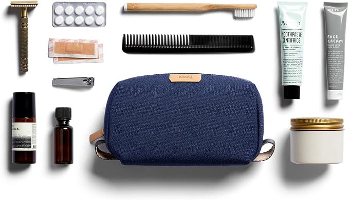 Bellroy Toiletry Kit (Unisex Toiletry Bag, Zipper Closure, Water-Resistant Lining, Toothbrush Sleeve with Magnetic Closure, Internal Mesh Pocket Organization) -Bronze - Image 7