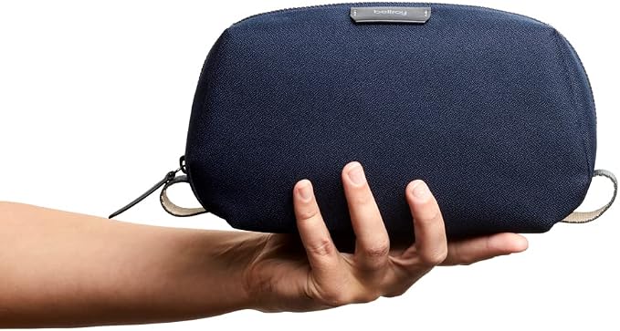 Bellroy Toiletry Kit (Unisex Toiletry Bag, Zipper Closure, Water-Resistant Lining, Toothbrush Sleeve with Magnetic Closure, Internal Mesh Pocket Organization) -Bronze - Image 6