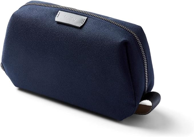 Bellroy Toiletry Kit (Unisex Toiletry Bag, Zipper Closure, Water-Resistant Lining, Toothbrush Sleeve with Magnetic Closure, Internal Mesh Pocket Organization) -Bronze by Unknown