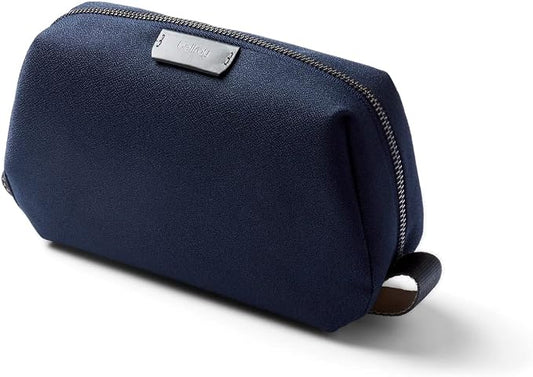 Bellroy Toiletry Kit (Unisex Toiletry Bag, Zipper Closure, Water-Resistant Lining, Toothbrush Sleeve with Magnetic Closure, Internal Mesh Pocket Organization) -Bronze by Unknown