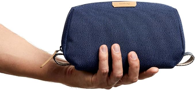 Bellroy Toiletry Kit (Unisex Toiletry Bag, Zipper Closure, Water-Resistant Lining, Toothbrush Sleeve with Magnetic Closure, Internal Mesh Pocket Organization) -Bronze - Image 6