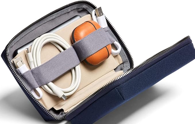 Bellroy Tech Kit Compact (charger, cables, mouse, powerbank, USB keys, dongles) - Navy - Image 3