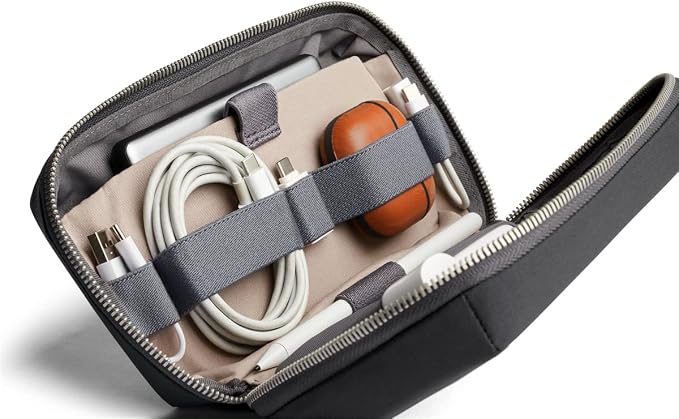 Bellroy Tech Kit (Tech Accessories Organizer Pouch, Zipper Closure Design, Stores Power Bank, Phone Charger, Cables & More, Internal) - Image 4