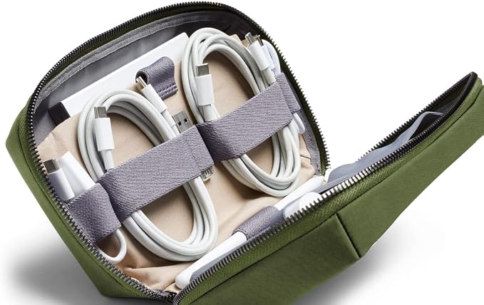 Bellroy Tech Kit (Tech Accessories Organizer Pouch, Zipper Closure Design, Stores Power Bank, Phone Charger, Cables & More, Internal) - Image 3