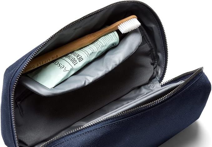 Bellroy Toiletry Kit Plus – (Toiletries pouch, bag) - Image 3