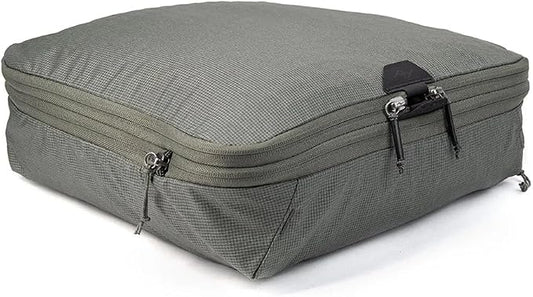 Peak Design Packing Cube, Sage, Weatherproof Luggage Cube with Dual Compartment Organization, Expansion and Compression, Zipper Opening, Travel Organizer for Men and Women, Size M by PeakDesign