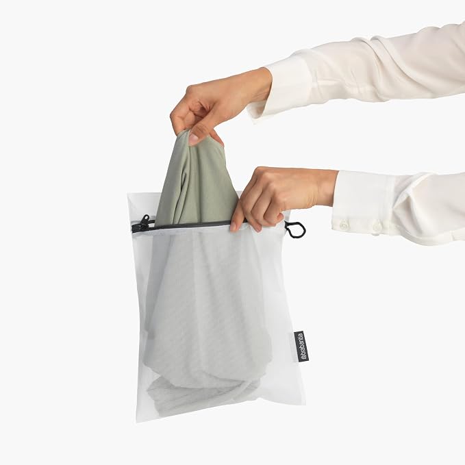 Brabantia Mesh Zip Up Laundry Bags (White) for Washing Machine Delicates, Face Masks, Socks, Bras (1 x Medium, 2 x Small) Organizer, Travel Bags (Pack of 18) - Image 2
