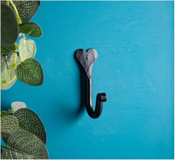 Handmade Wall Mounted Coat Hooks - Heart Shaped Decorative Hooks with Screws & Fittings - Wrought Iron Door Hooks for Hanging Towels, Bags & Hats (Set of 5) - Image 8