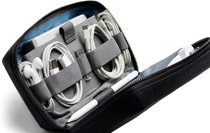 Bellroy Tech Kit (Tech Accessories Organizer Pouch, Zipper Closure Design, Stores Power Bank, Phone Charger, Cables & More, Internal) - Image 3