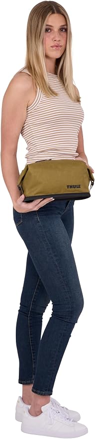 Thule Aion Toiletry Bag - Water-resistant bag for toiletries, makeup & shaving essentials - Removable liquids bag included - Easy to clean - Snap loop for easy hang - Waxed, PFC-free fabric - Image 15