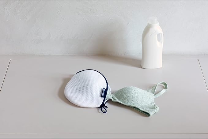 Brabantia Mesh Zip Up Laundry Bra Bag (White) for Washing Machine Delicates, Organizer Travel Bags - Image 6
