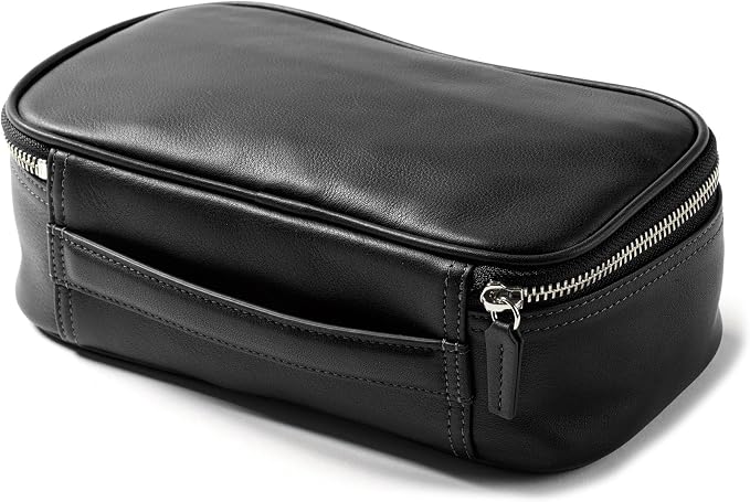 Leatherology Black Onyx Medium Travel Organizer - Zipped mesh storage pocket, elastic loops for organization, metal zipper with leather pull - Image 3