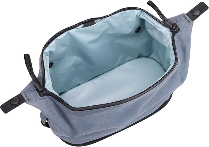 Thule Aion Toiletry Bag - Water-resistant bag for toiletries, makeup & shaving essentials - Removable liquids bag included - Easy to clean - Snap loop for easy hang - Waxed, PFC-free fabric - Image 8
