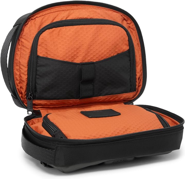 TUMI - Image 2