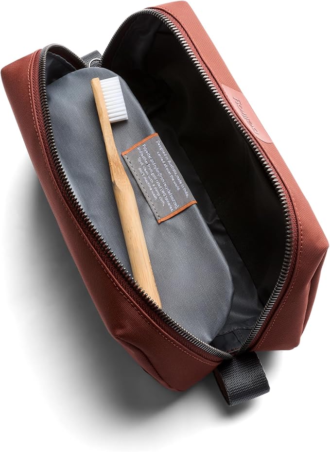 Bellroy Toiletry Kit (Unisex Toiletry Bag, Zipper Closure, Water-Resistant Lining, Toothbrush Sleeve with Magnetic Closure, Internal Mesh Pocket Organization) -Bronze - Image 3