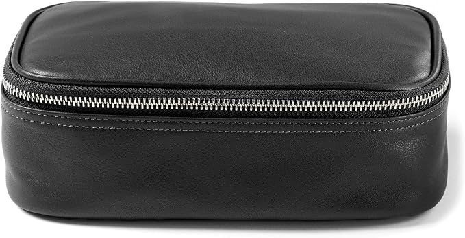 Leatherology Black Onyx Medium Travel Organizer - Zipped mesh storage pocket, elastic loops for organization, metal zipper with leather pull - Image 4