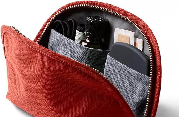 Bellroy Classic Pouch, Everyday kit, Leather and Woven Fabric (pens, Cables, Cosmetics, Personal Items) - Image 5