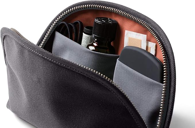 Bellroy Classic Pouch, Everyday kit, Leather and Woven Fabric (pens, Cables, Cosmetics, Personal Items) - Image 5