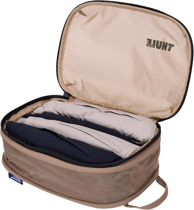 Thule Compression Packing Cube, Size Small, Semitransparent Fabric, Easy to Pack, YKK Zippers - Image 5