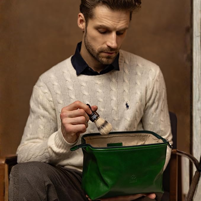 Time Resistance Leather Toiletry Bag - Italian Cosmetic Case Dopp Kit (Green) - Image 3