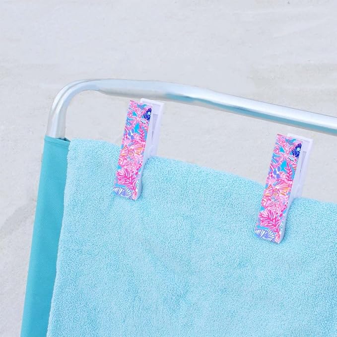 Lilly Pulitzer Water Resistant Vinyl Beach Day Pouch, Zipper Bag Includes Drink Hugger, Small Pouch, and Towel Clips - Image 3