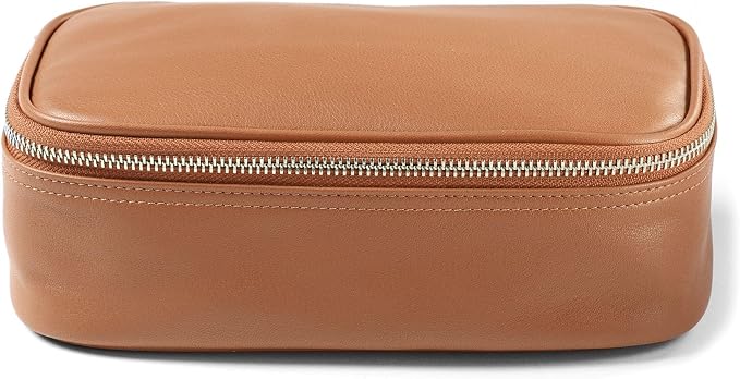 Leatherology Cognac Medium Travel Organizer - Zipped mesh storage pocket, elastic loops for organization, metal zipper with leather pull - Image 4