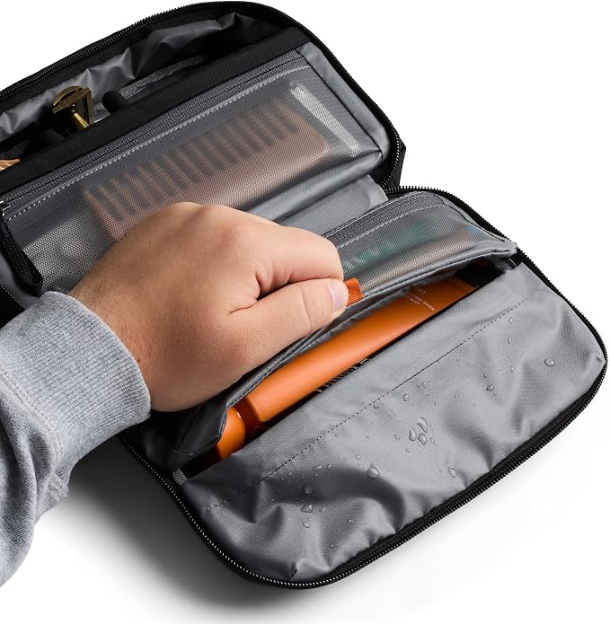 Bellroy Hanging Toiletry Kit (hanging 3 liter toiletry bag for men and women, and designed for travel) - Black - Image 5