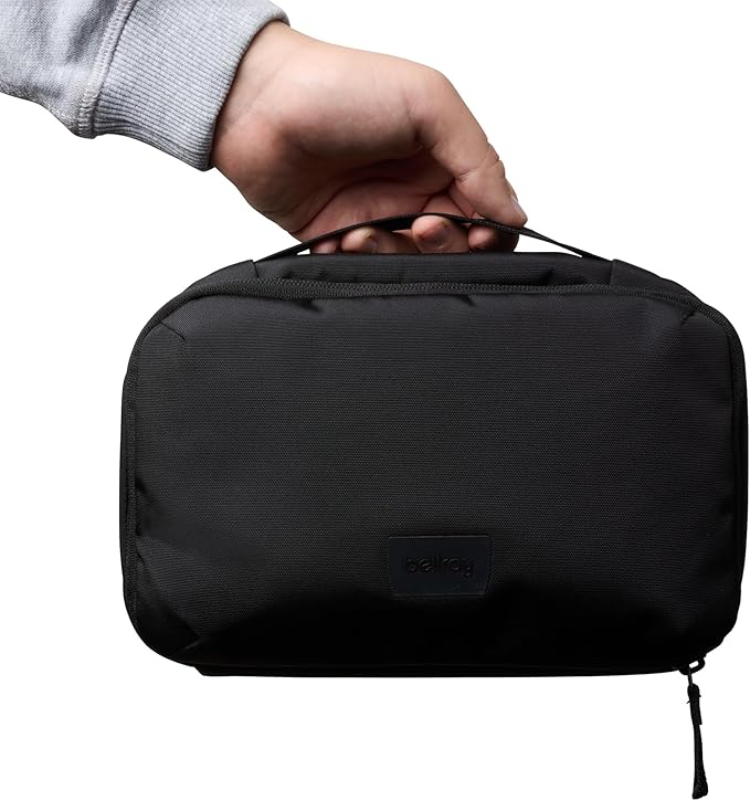 Bellroy Hanging Toiletry Kit (hanging 3 liter toiletry bag for men and women, and designed for travel) - Black - Image 6