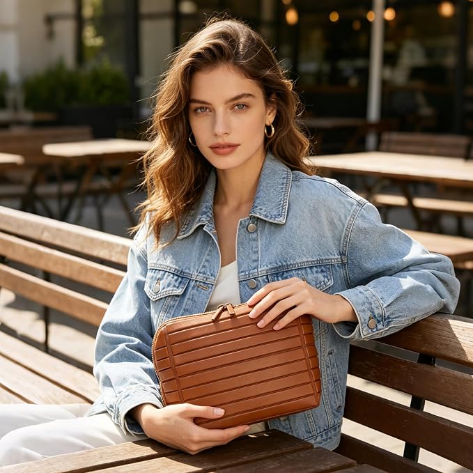 Minoisome Travel Makeup Bag,PU leather toiletry bag,make up organizer case for women,Large Capacity Cosmetic Bag,Wide-open Pouch Purse，Toiletries Accessories，Fold-Down Design and Adjustable Dividers. - Image 2