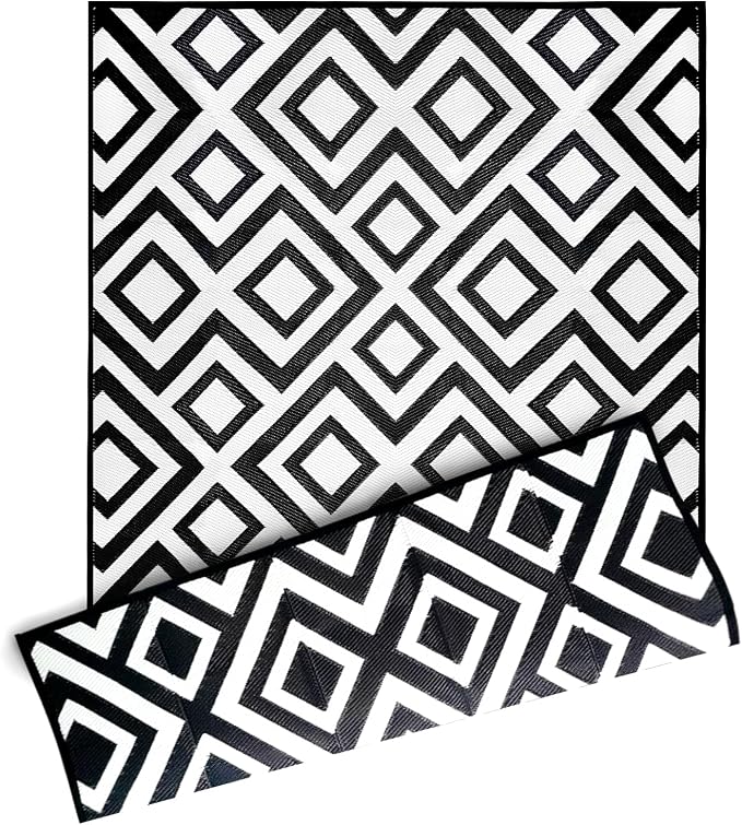 DiiKoo Outdoor Rug Mat for Patio, 6x9ft Waterproof Reversible Plastic Straw Rugs, Camping Carpet Area Mats for RV, Porch, Deck, Backyard, Balcony, Camper, Trailer, Black & White - Image 3