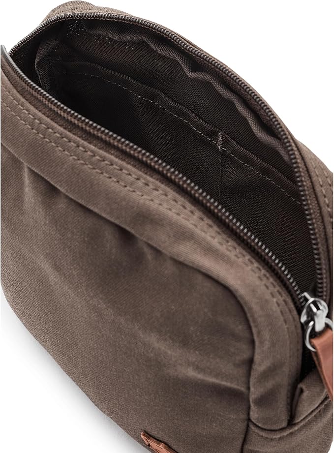 Fjällräven Gear Toiletry Bag - Water-Resistant Fabric, Strong, Reinforced, Durable Fabric - Camping, Travel - Image 6