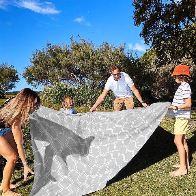 Waterproof Sandproof Beach Blanket, 78"×86" Large Beach Mat for 1-4 Adults, Foldable Lightweight Polyester Outdoor Picnic Blanket with 4 Stakes & 4 Corner Pockets for Travel, Camping, Hiking - Image 8