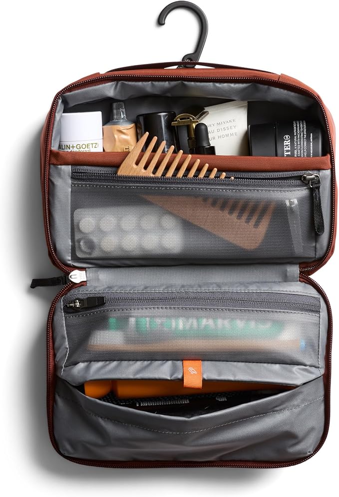 Bellroy Hanging Toiletry Kit (hanging 3 liter toiletry bag for men and women, and designed for travel) - Clay - Image 4