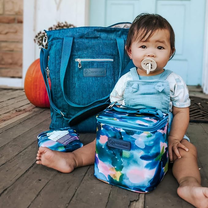 Sarah Wells Cold Gold Breastmilk Cooler with Ice Pack (Aq2uarelle) | Fully-Lined Insulated Interior, Fits 4-6 Bottles, Zippered Lid, Great for Workdays, Travel & Pumping Days, Machine Washable - Image 3