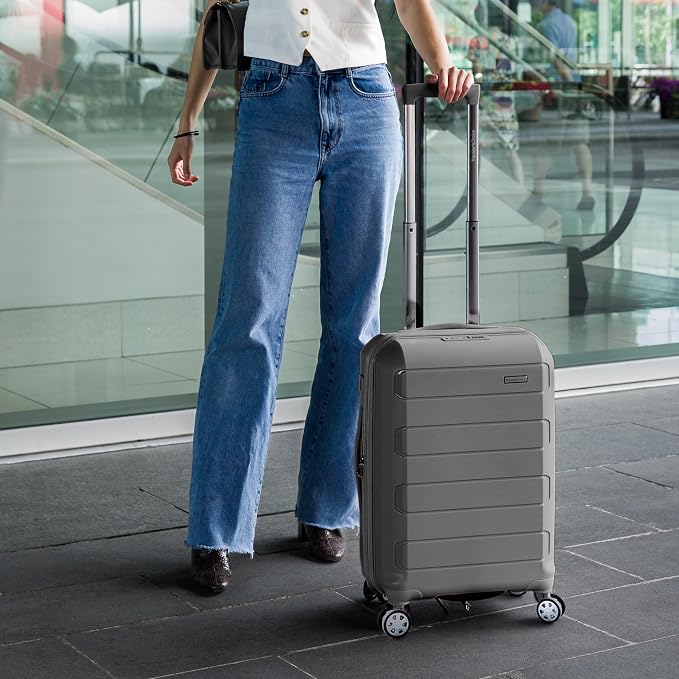 Traveler's Choice Pagosa Hardshell Expandable Luggage with Spinner Wheels, Gray, 2-Piece Set (22/27) - Image 3