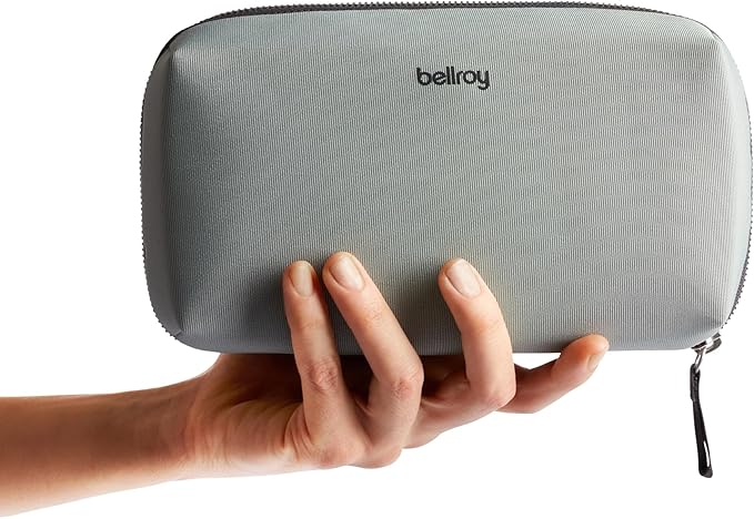 Bellroy Tech Kit (Tech Accessories Organizer Pouch, Zipper Closure Design, Stores Power Bank, Phone Charger, Cables & More, Internal) - Image 6