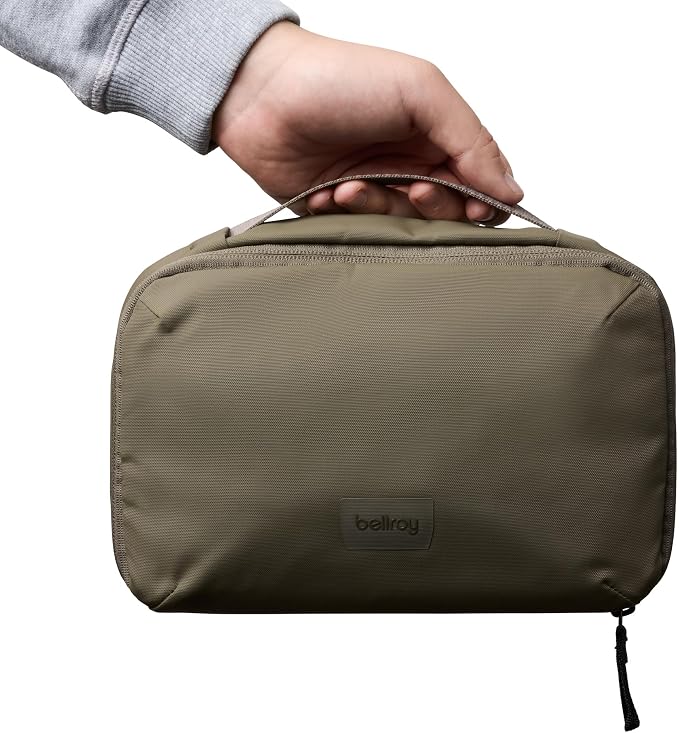 Bellroy Hanging Toiletry Kit (hanging 3 liter toiletry bag for men and women, and designed for travel) - SeaKelp - Image 6
