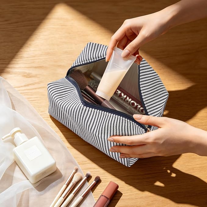 Makeup Bag Set for Women, 4PCS Travel Cosmetic Bags Pencil Case, Striped Seersucker Toiletry Organizer Pouches, Cute Makeup Pouch for Purse, Accessories and Gifts, Navy - Image 3