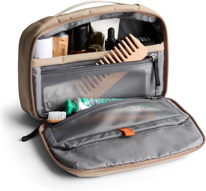 Bellroy Hanging Toiletry Kit (hanging 3 liter toiletry bag for men and women, and designed for travel) - Stone - Image 2