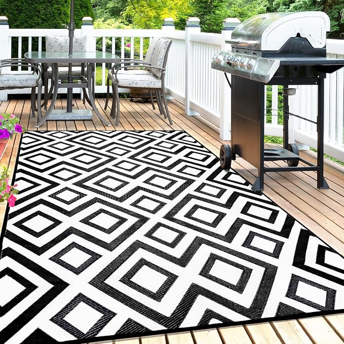 DiiKoo Outdoor Rug Mat for Patio, 6x9ft Waterproof Reversible Plastic Straw Rugs, Camping Carpet Area Mats for RV, Porch, Deck, Backyard, Balcony, Camper, Trailer, Black & White - Image 4
