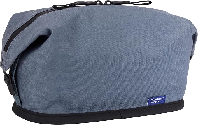 Thule Aion Toiletry Bag - Water-resistant bag for toiletries, makeup & shaving essentials - Removable liquids bag included - Easy to clean - Snap loop for easy hang - Waxed, PFC-free fabric - Image 4