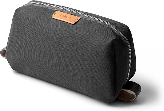 Bellroy Toiletry Kit (Unisex Toiletry Bag, Zipper Closure, Water-Resistant Lining, Toothbrush Sleeve with Magnetic Closure, Internal Mesh Pocket Organization) -Bronze by Unknown