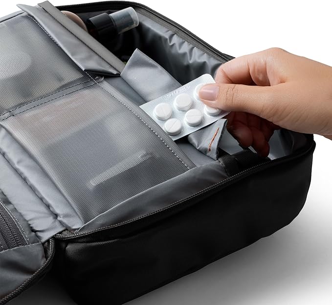 Bellroy Hanging Toiletry Kit Plus (8 Liter Travel Hanging Toiletry Bag) - Black - Image 5