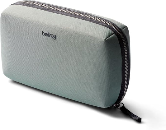 Bellroy Tech Kit (Tech Accessories Organizer Pouch, Zipper Closure Design, Stores Power Bank, Phone Charger, Cables & More, Internal) by Unknown