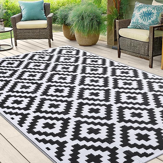 Smiry Waterproof Outdoor Rug 5x8 ft, Reversible Plastic Straw Patio Camping Rugs, Outdoor Indoor RV Mat Carpet for Patio, Outside Entry, Backyard, Deck, Bench, Picnic, Camper, Black & White - Image 6