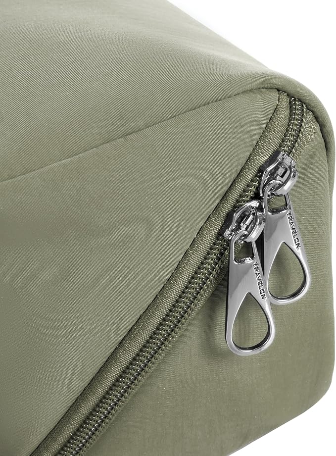 Travelon 180° Travel Toiletry Case - Image 10