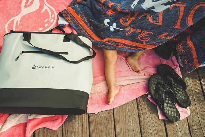 Skog Å Kust ToteSak Waterproof Tote Beach Bag with Airtight Zipper - Image 9