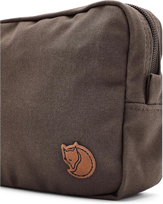 Fjällräven Gear Toiletry Bag - Water-Resistant Fabric, Strong, Reinforced, Durable Fabric - Camping, Travel - Image 5