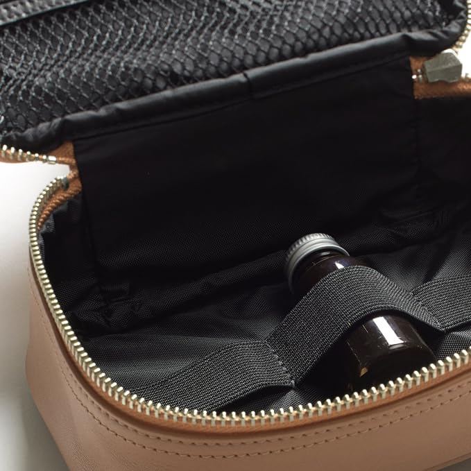 Leatherology Cognac Small Travel Organizer - Zipped mesh storage pocket, elastic loops for organization, compact travel size - Image 3