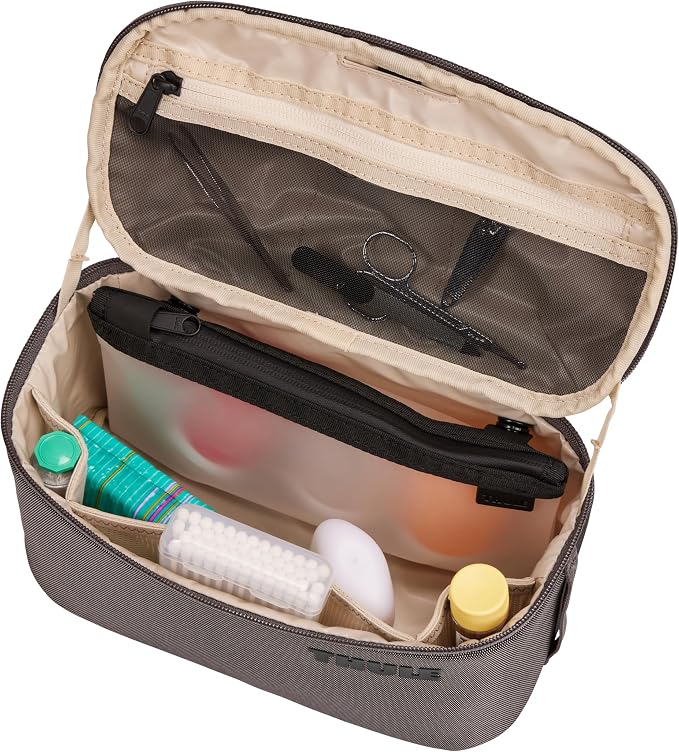 Thule Subterra 2 Toiletry Bag - Image 4